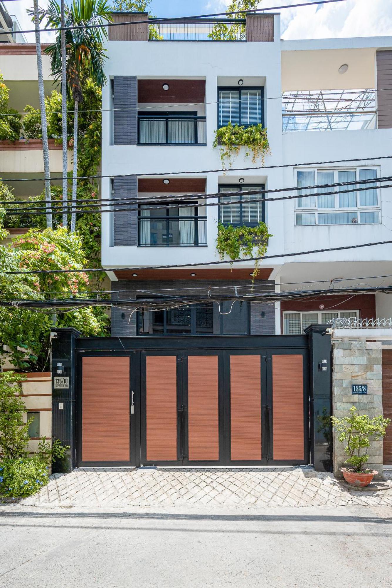Cozrum Homes - Kena House ホーチミン市 エクステリア 写真